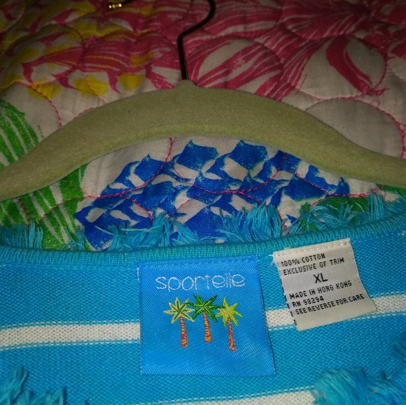 Sweater - Picture 3 of 4